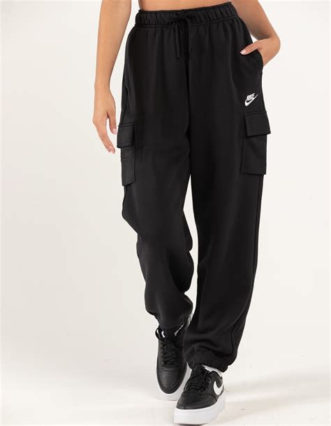 Nike Women's Fleece High-Waisted Oversized Sweatpants. . Womens nike cargo sweatpants